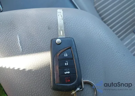 2021 Toyota Camry Se z USA, uszkodzony, nr VIN 4T1G11AK8MU402795